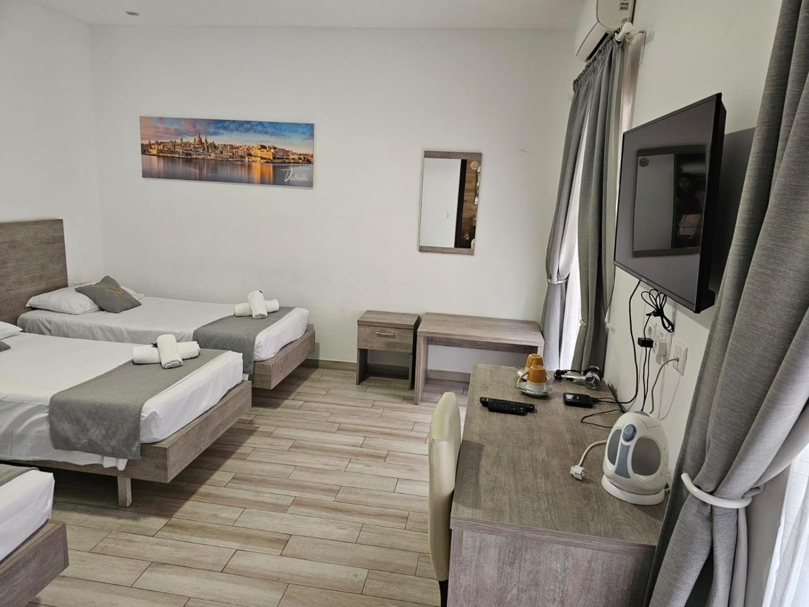 Napoli Suites Studios Aparthotel San Julián Exterior foto