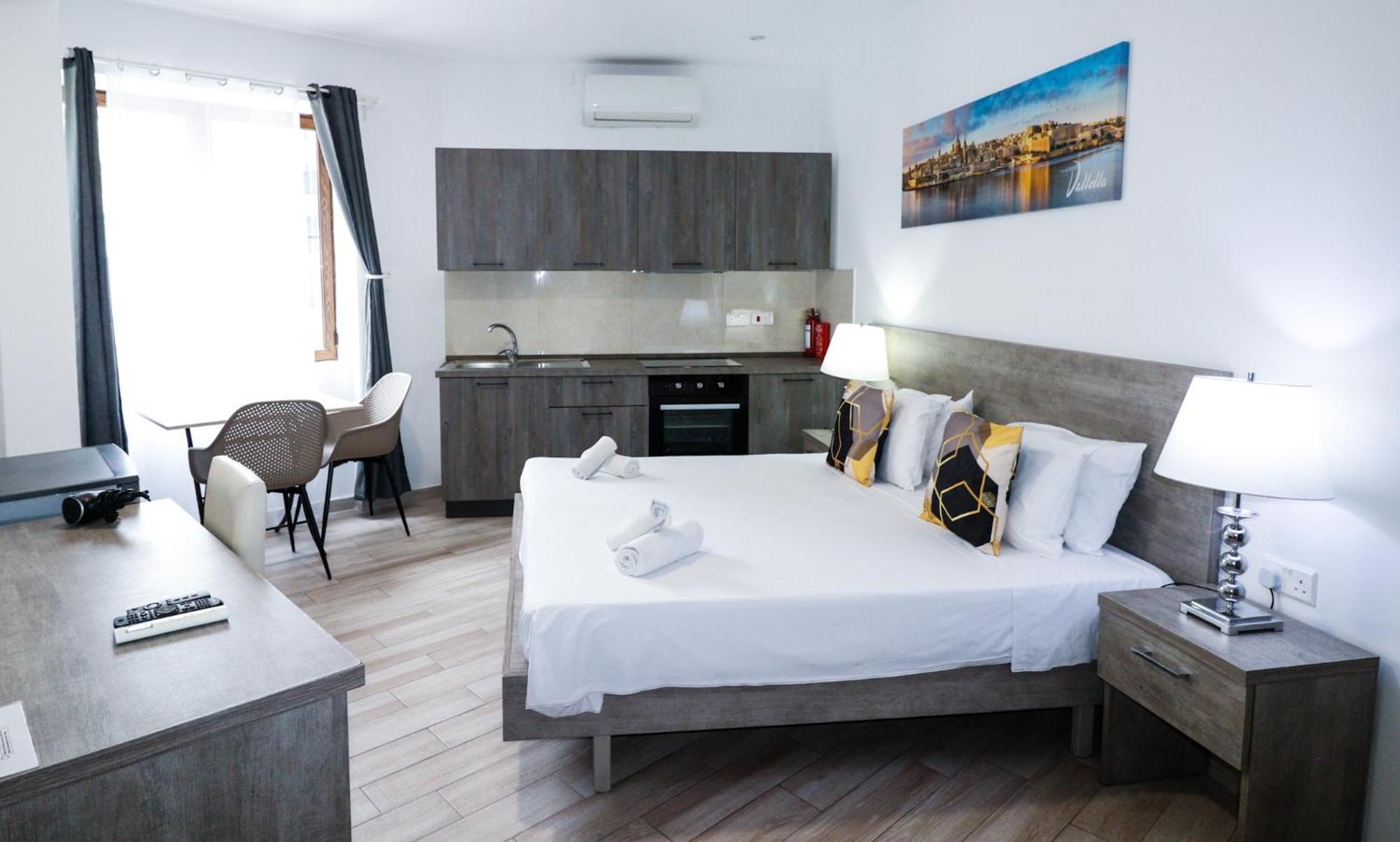 Napoli Suites Studios Aparthotel San Julián Exterior foto