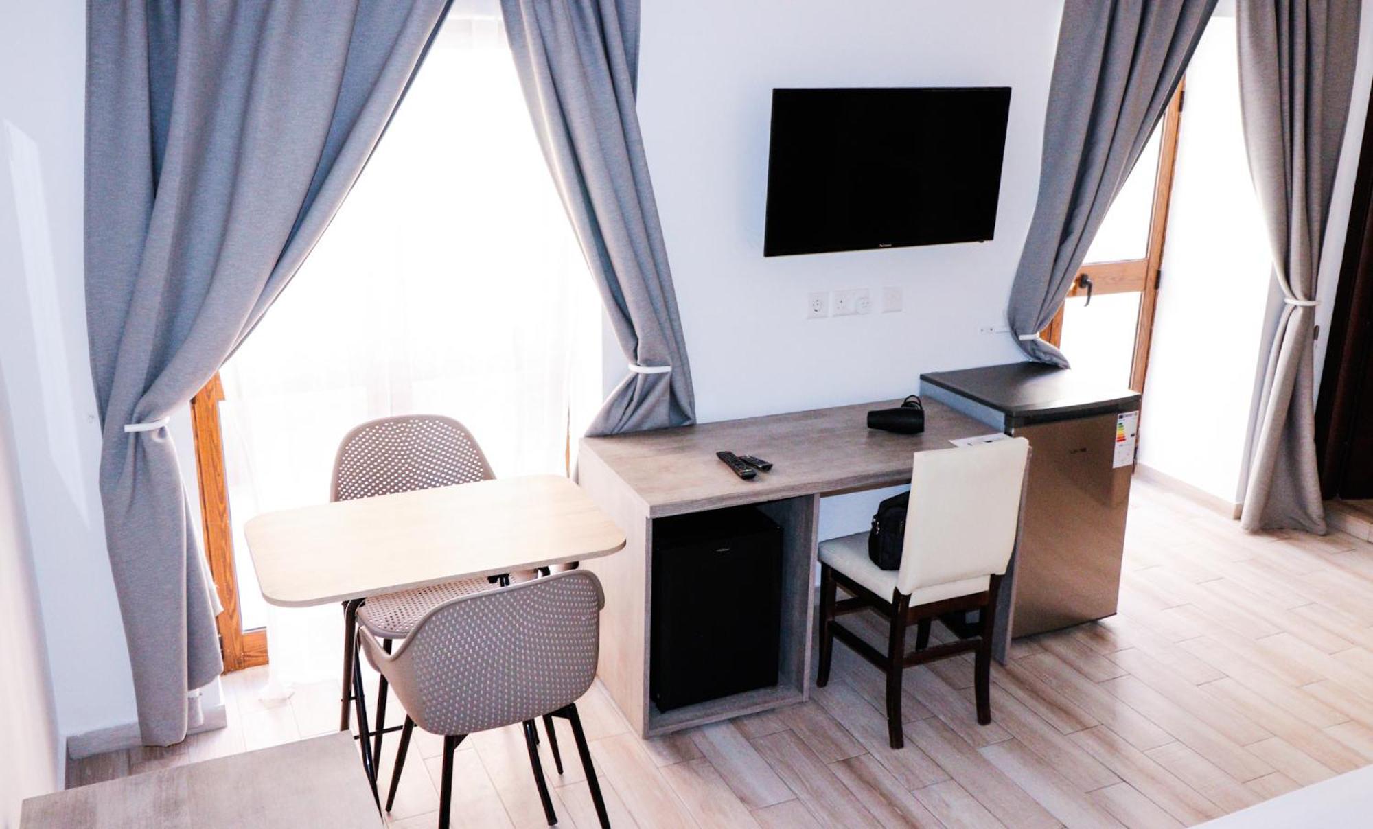 Napoli Suites Studios Aparthotel San Julián Exterior foto