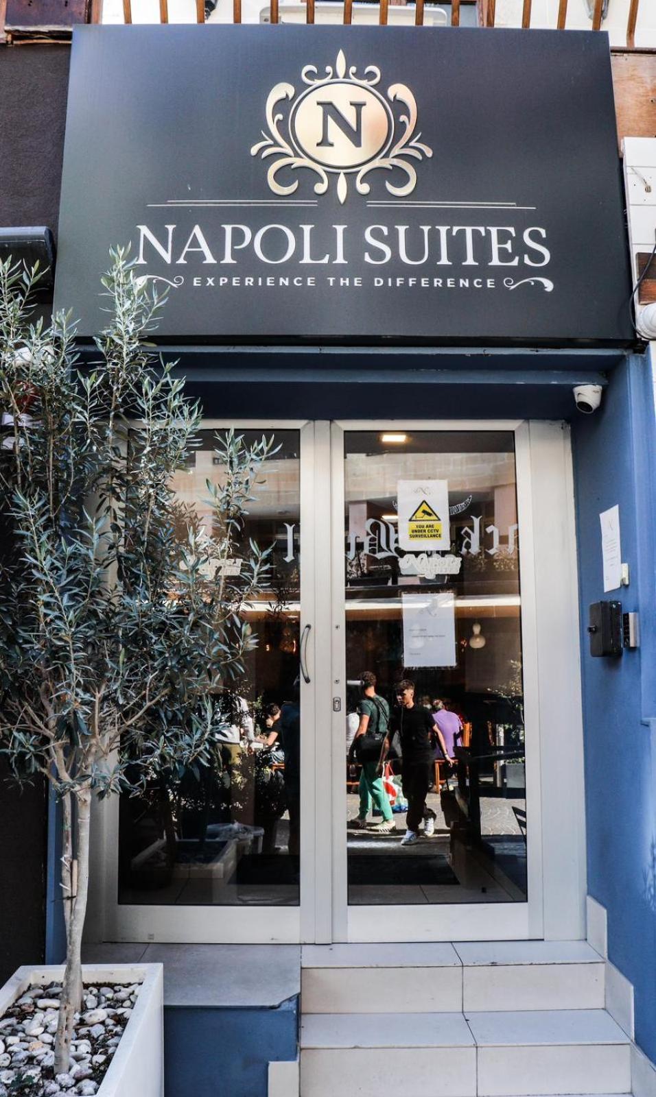 Napoli Suites Studios Aparthotel San Julián Exterior foto